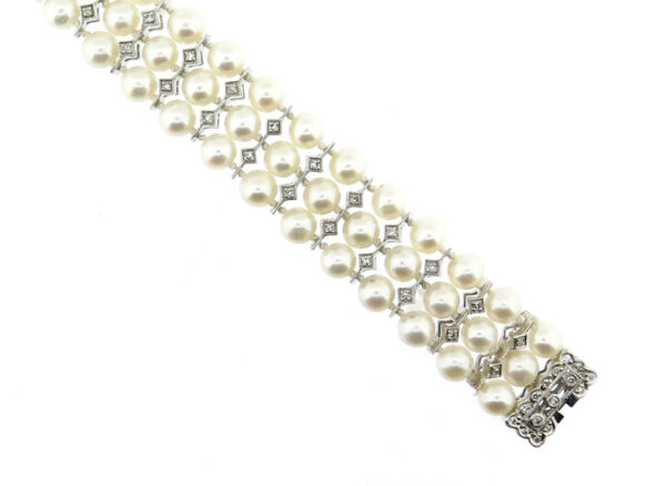 18ct Pearl & Diamond Bracelet MJ11284