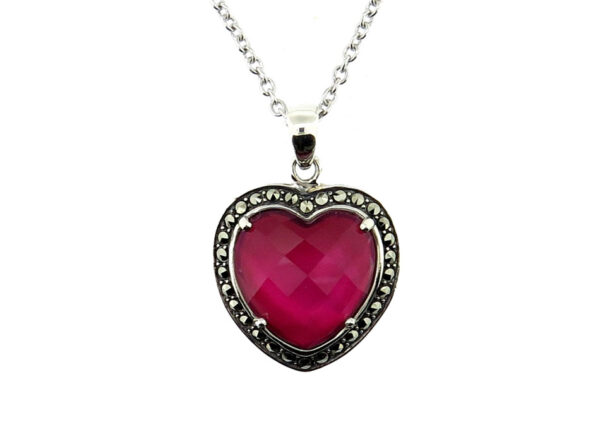 Raspberry Mother of Pearl Pendant on Chain MJ20732