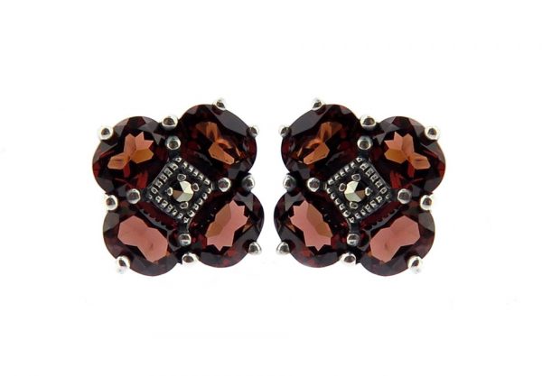 Garnet Stud Earring MJ20286